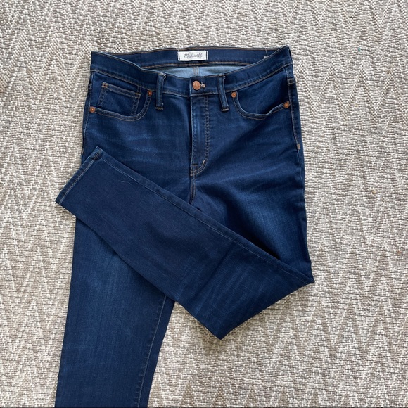 Madewell 9” High Rise Skinny Dark Wash Jeans, size 30 - Picture 2 of 7